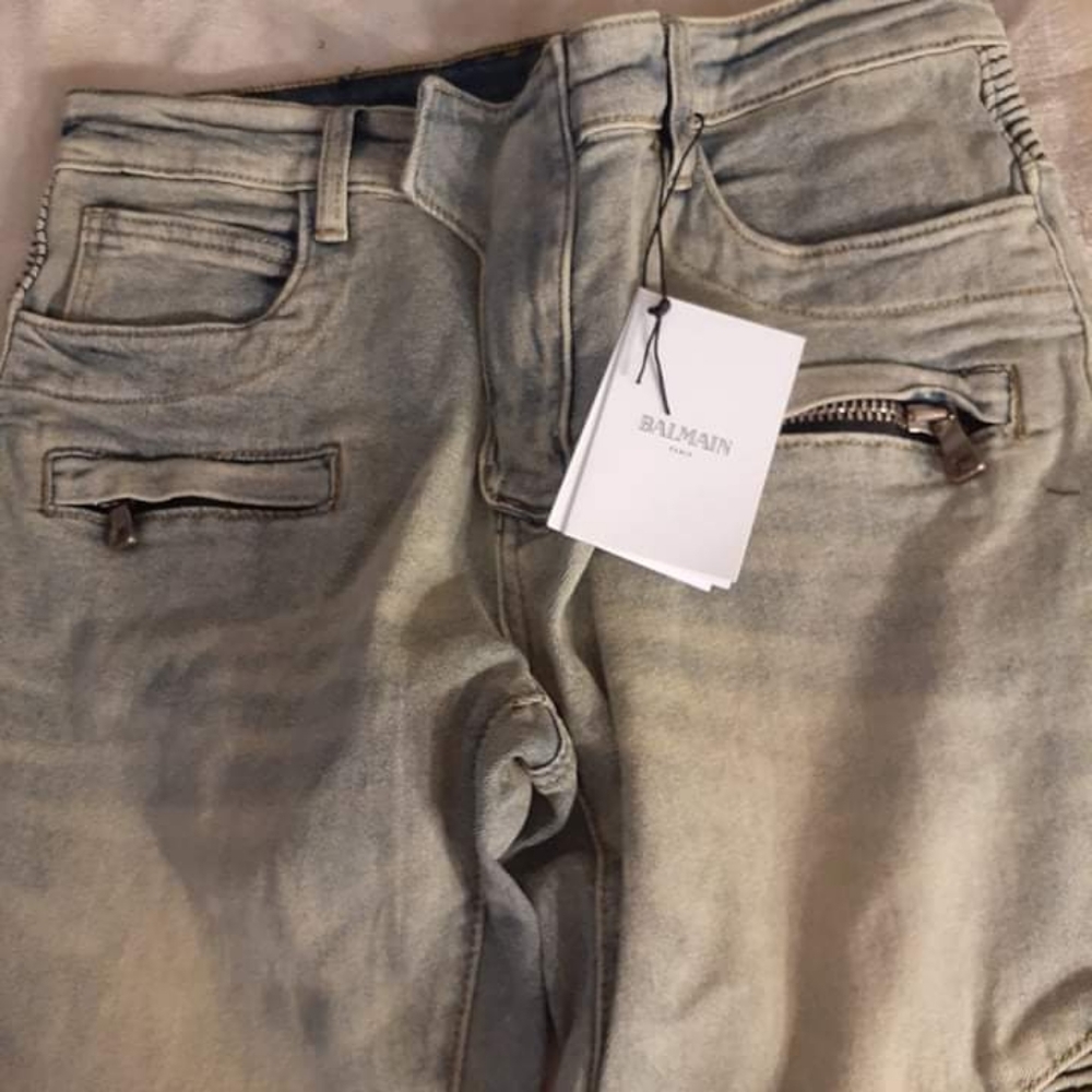 Jeans - Picture 2 of 4